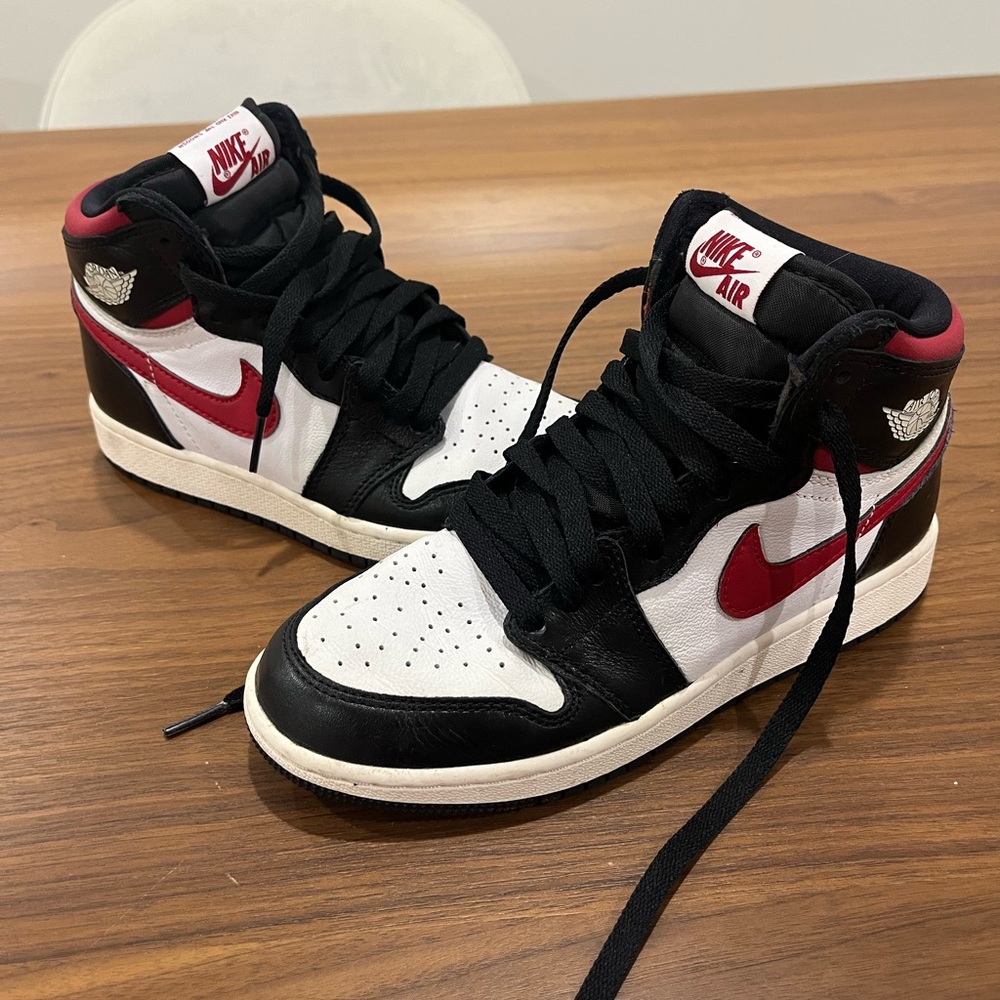 Nike Air Jordan Kids Shoes - Black/Red/White